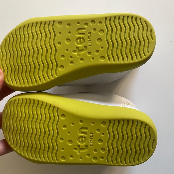 Ten Little Sneakers - white/neon yellow- size 7 - Picture 3 of 3